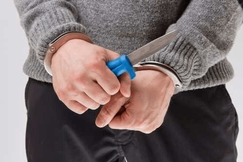 CAN A CONVICTED FELON POSSESS A KNIFE IN COLORADO